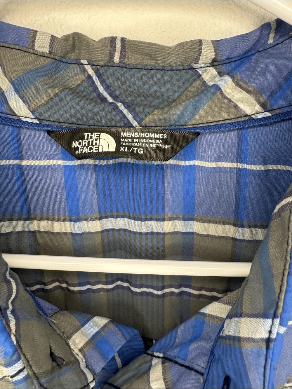 The North Face Men’s XL Plaid Short Sleeve Button-Up Hiking Shirt Blue Gray